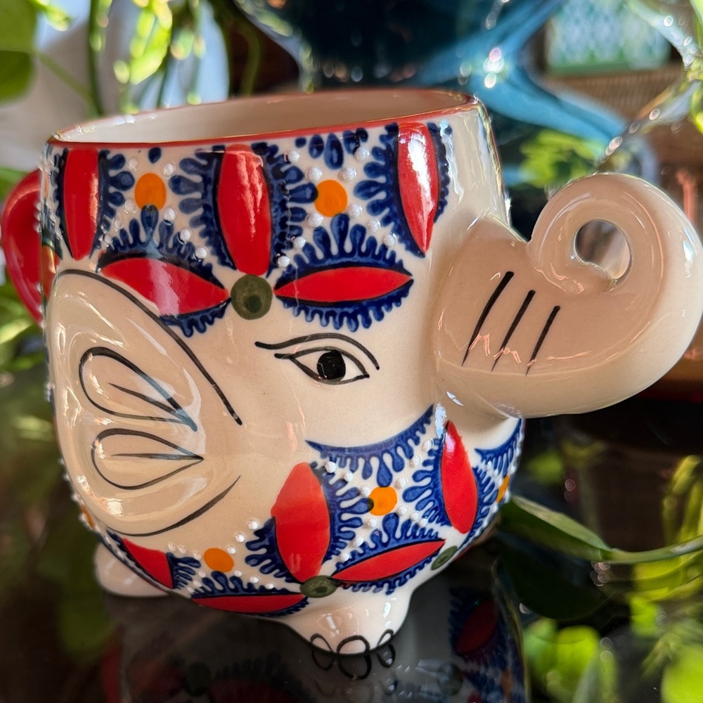 Miyabi Yokohama Studio 3D Hand-Painted Elephant Ceramic mug cup